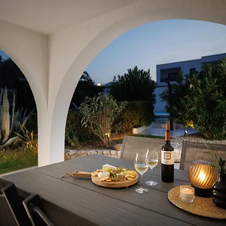 Appartamento Casa Olivetta With Private Pool & Pet Friendly Ližnjan